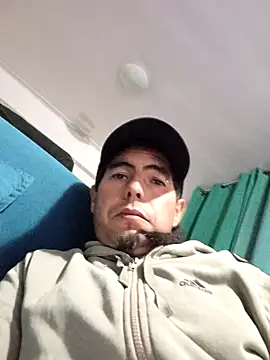 Marcelorastrero online show from November 17, 4:15 am