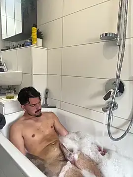 babyyboy696 online show from May 4, 6:26 am