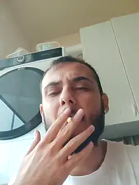 berkkderlerr online show from December 21, 1:41 pm