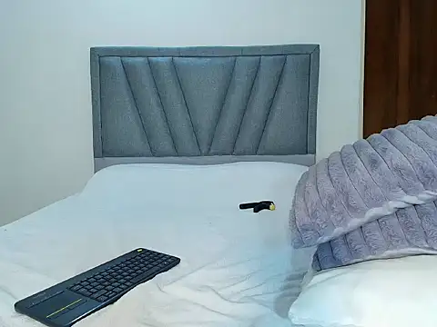 ray Weeed online show from March 13, 1:35 am