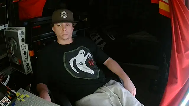 Bowerboi online show from November 27, 12:31 pm