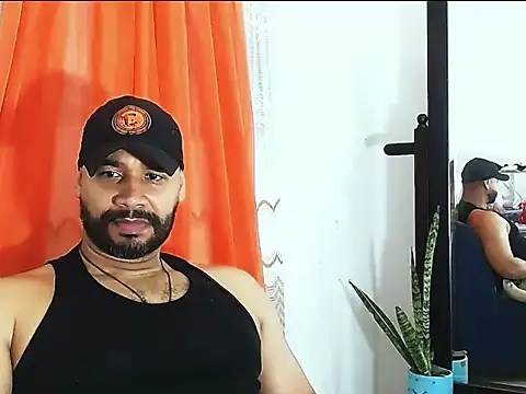 musclehetero online show from May 31, 4:35 am