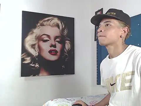 crissex3 online show from March 20, 7:29 pm