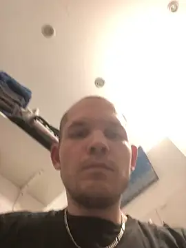 Spielzeugtwink online show from March 18, 7:17 pm