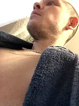 Spielzeugtwink online show from January 18, 11:29 pm