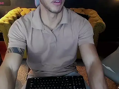 tayler luke online show from December 5, 1:24 am