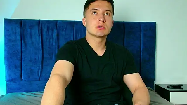 Ethan-Connor online show from November 29, 8:55 pm