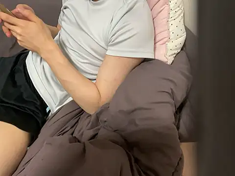   kim online show from April 24, 3:14 pm