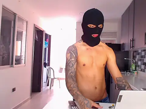 master Tripa online show from December 4, 1:51 pm