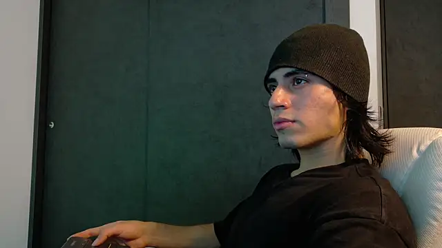 eren jeager online show from July 25, 1:13 am