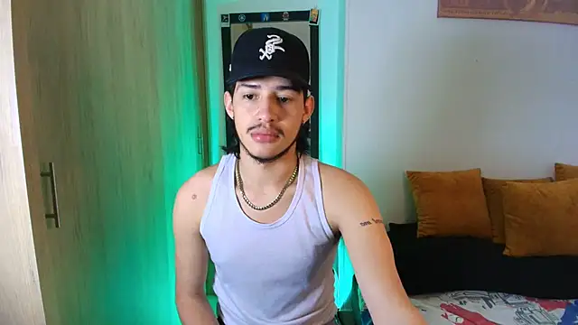 NathanFerrara online show from December 5, 11:06 am