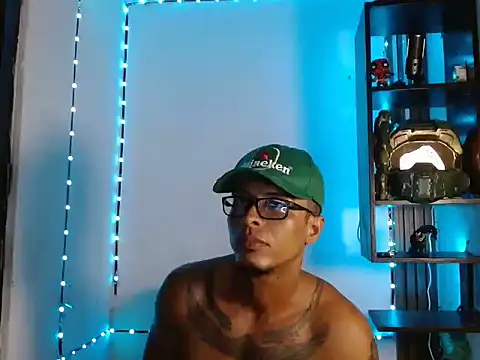 bigblackmen117uncs online show from November 21, 5:17 am