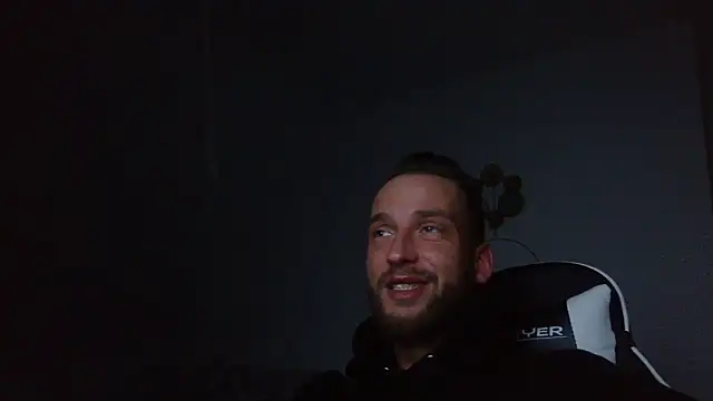 BonnieundKlyde online show from December 5, 12:51 am