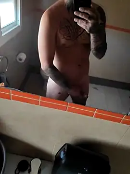 ParejaOcultaXX online show from December 17, 3:30 pm