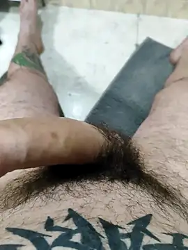 MomentoCaliente00 online show from December 3, 5:30 pm