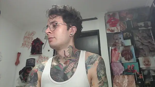 CryBoy13 online show from December 19, 7:16 am