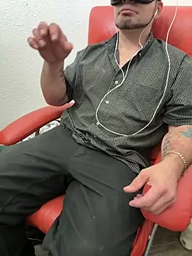 2addictivelyhorny online show from March 8, 6:17 am