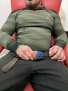 2addictivelyhorny online show from March 18, 9:56 am