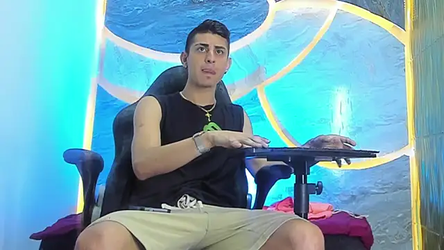 twink scott  online show from March 2, 1:51 pm