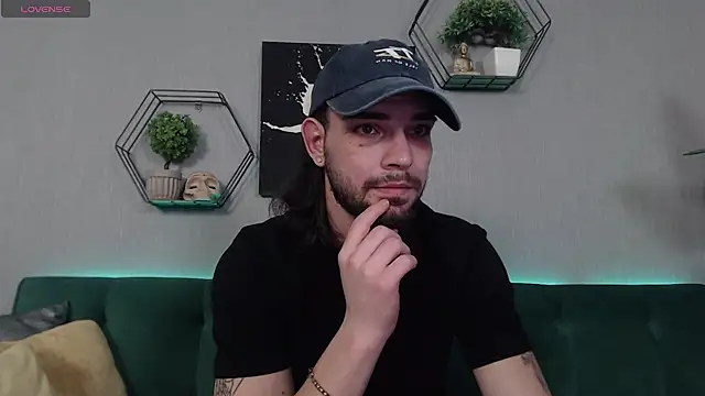 KaneHunter online show from February 28, 8:41 pm