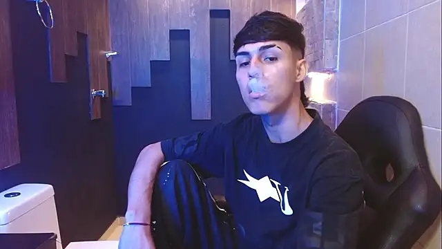 Ethan Jamees online show from February 6, 2:08 am