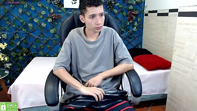 LucassSmith11 online show from July 15, 2:18 am