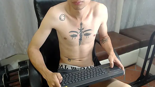 LucassSmith11 online show from May 29, 3:05 am