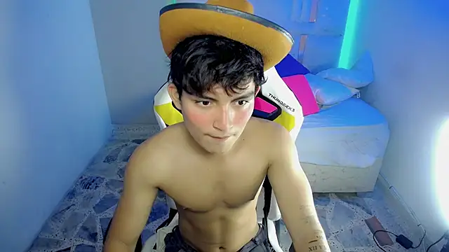 Green XoX online show from January 14, 2:33 pm