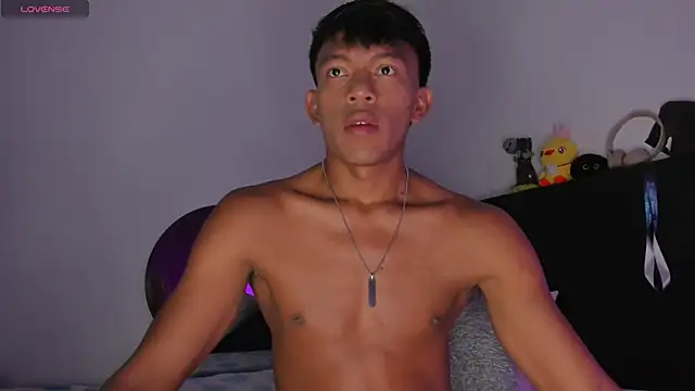 santinaughty online show from April 10, 12:17 am