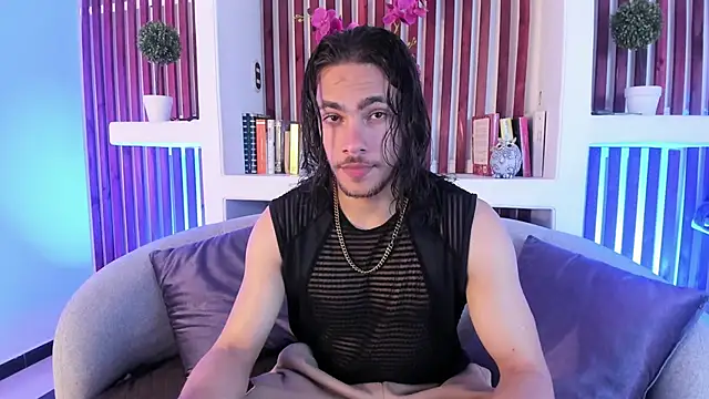 PatrickS25 online show from February 10, 4:06 am