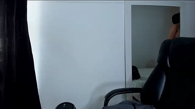 CONNOR STONNE  online show from February 17, 3:22 pm