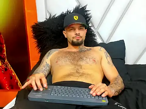 lucky smith1 online show from January 10, 9:41 pm