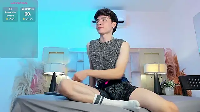 lucaaray online show from March 5, 12:51 am