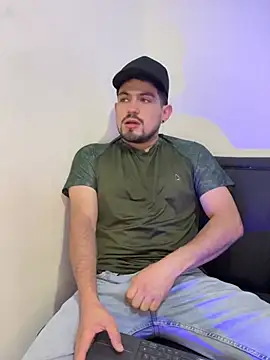 williamsmiiths16 online show from July 24, 12:23 pm