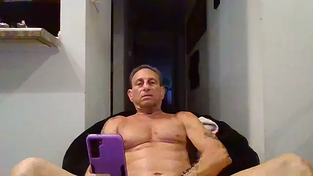 johnnymarino1010 online show from May 22, 11:10 pm