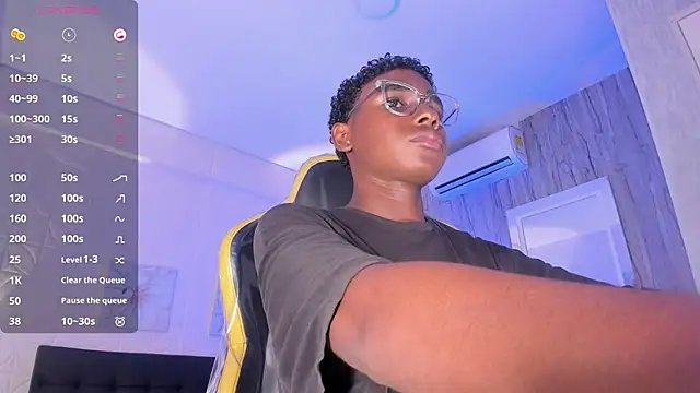 teylor lovee online show from March 12, 9:00 pm