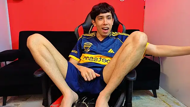 Neo Twink online show from December 18, 7:43 pm