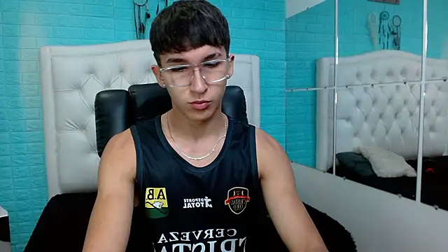 jeremy job online show from March 23, 12:33 pm