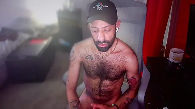 LilBrownPKB online show from February 12, 2:01 pm