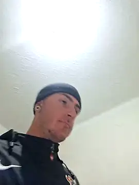 otaldosette7 online show from December 14, 1:45 am