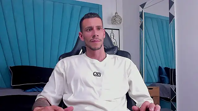 J king   online show from March 3, 1:24 am