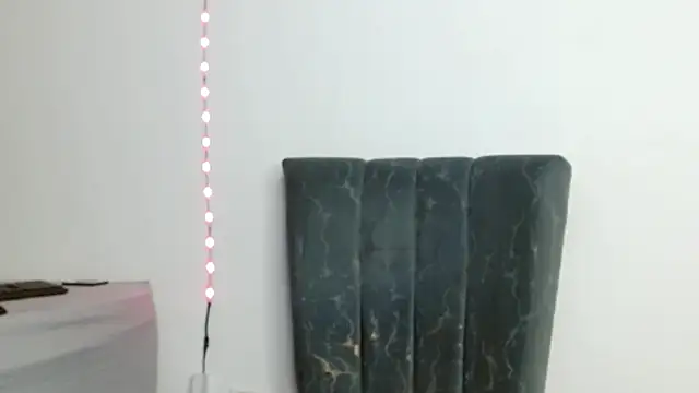 kyro estrada online show from April 13, 1:06 am