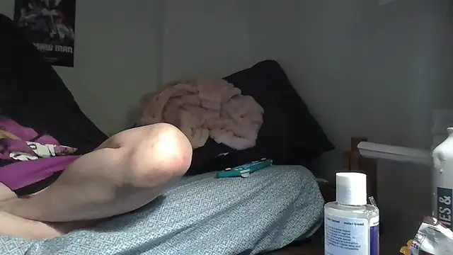 AskAveryAnything online show from December 22, 3:58 am