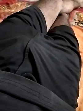 Lovegirls1818 online show from December 15, 6:10 am