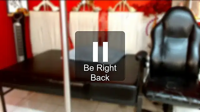 NoaMillers online show from December 15, 6:05 pm