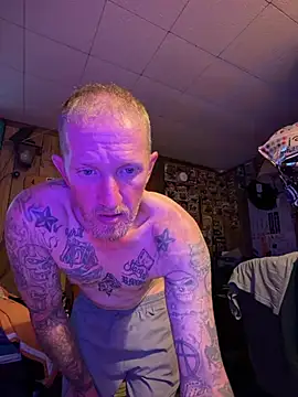 Bharv69 online show from April 18, 7:32 am