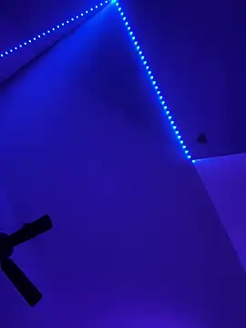 faces818 online show from March 29, 4:23 am