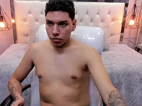 drake miller7 online show from December 15, 5:37 am