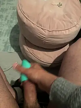 esmer baran44 online show from April 18, 11:59 pm