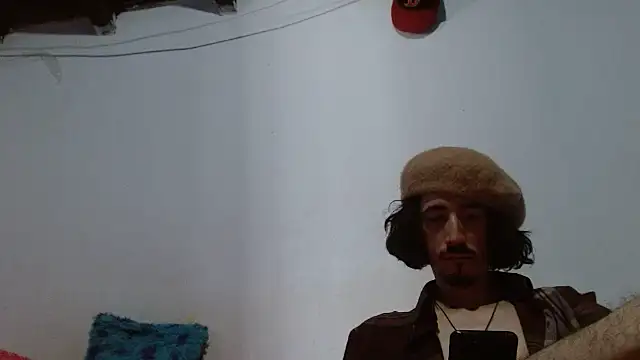 sk8-boy online show from July 28, 1:32 pm